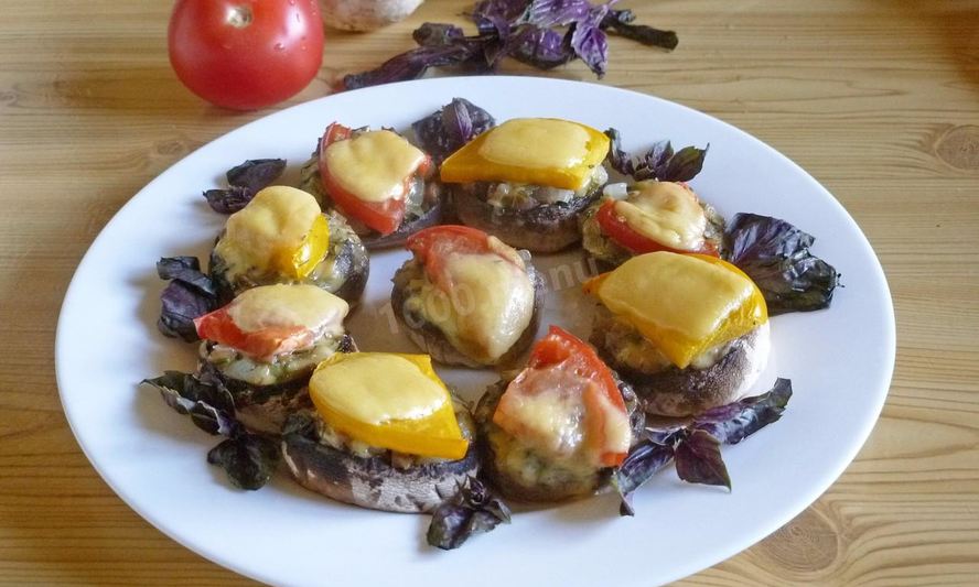 Рецепт грибов с сыром и помидорами в духовке