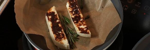 лисички с жареным адыгейским сыром