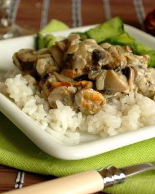 Мидии и шампиньоны в сливках