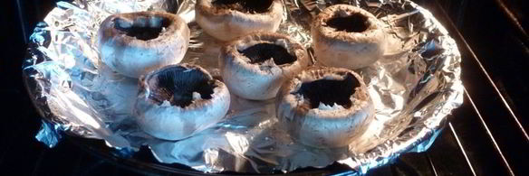 шампиньоны, фаршированные чечевицей