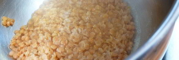 шампиньоны, фаршированные чечевицей