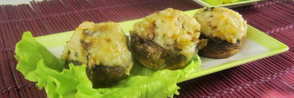 шампиньоны, фаршированные рисом и сыром