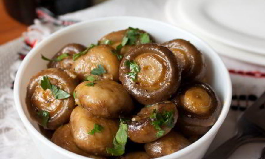 Рецепт шампиньонов с чесноком и хересом