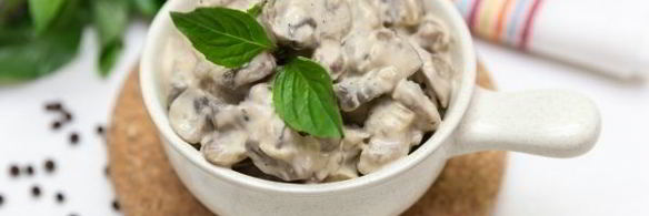 шампиньоны в сливках