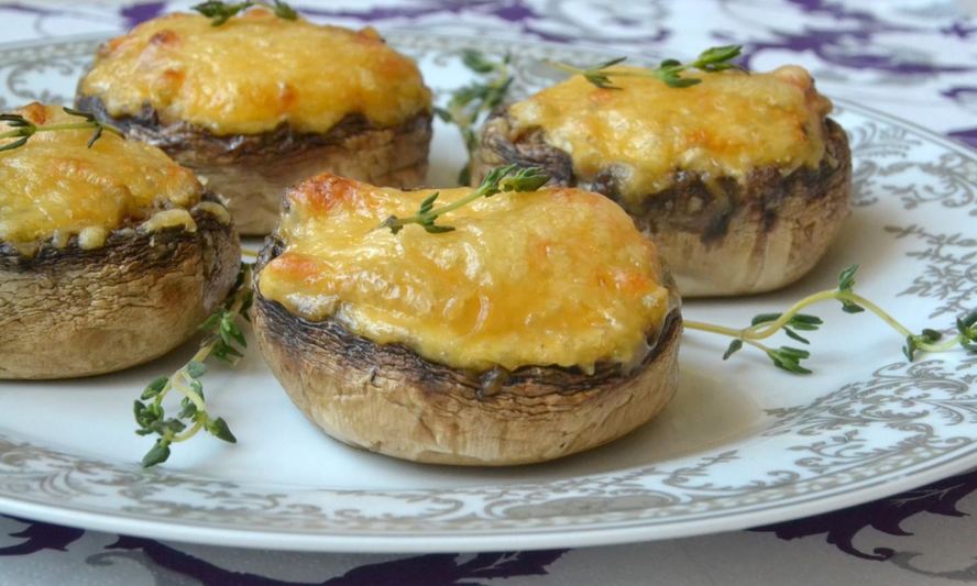 Рецепт шампиньонов запеченных с баклажанами и сыром