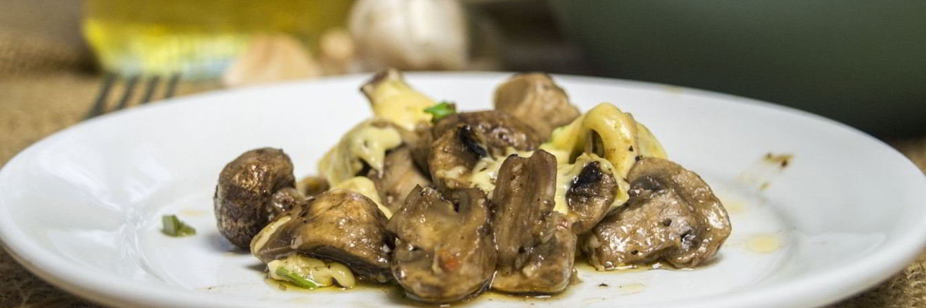 Запеченные шампиньоны с сыром