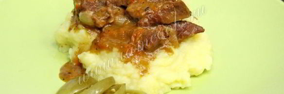 гуляш из говядины в мультиварке