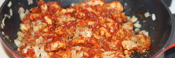 гуляш из свинины с подливкой