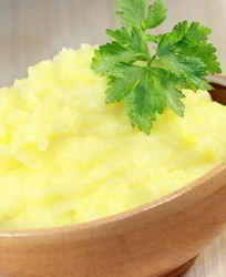 Картофельное пюре с базиликом