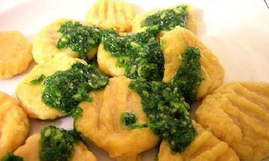 Рецепт клецек из тыквы с кориандром алмонд песто