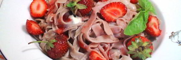 клубничная лапша