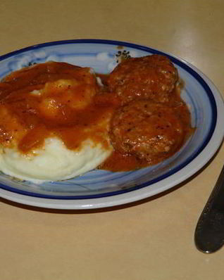 Котлетки в томатном соусе