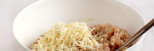 котлеты из куриного фарша с сыром на сковороде