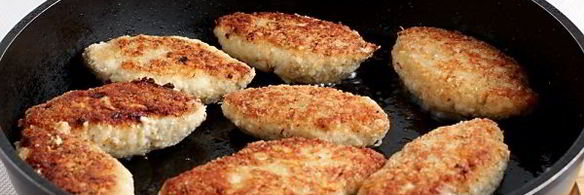 котлеты из куриного фарша с сыром на сковороде