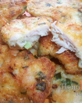 Куриные котлеты с кунжутом и зеленым луком