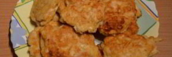 рубленые куриные котлеты с сыром на сковороде