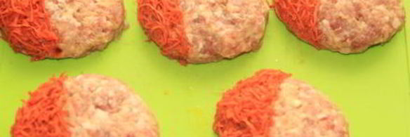 трехцветные котлеты в духовке