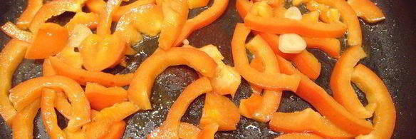 лапша паппарделле с креветками и сладким перцем