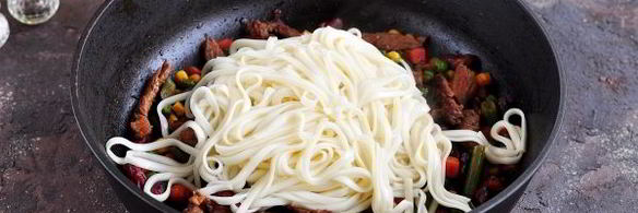 лапша удон с говядиной и овощами