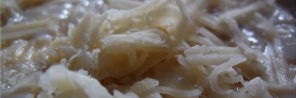 лазанья с курицей и сливочным соусом