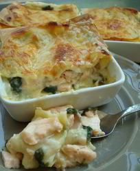 Лазанья с лососем и шпинатом