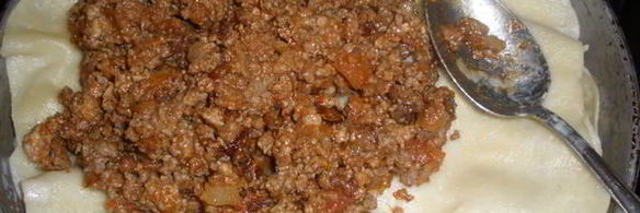 лазанья с соусом бешамель