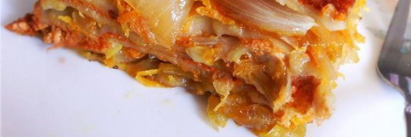 Русская лазанья с квашеной капустой и ореховым соусом