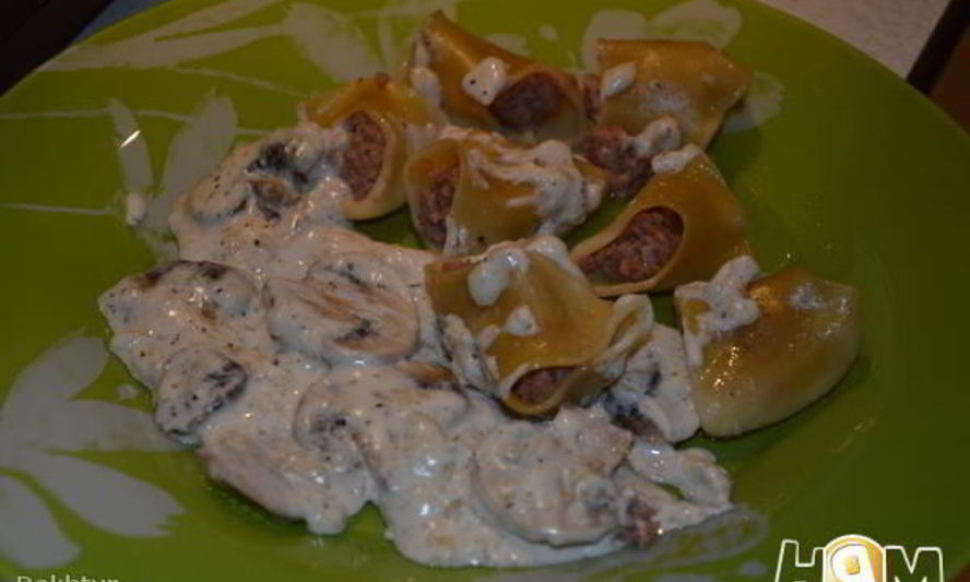 Рецепт каннеллонь фаршированных в сливочном соусе