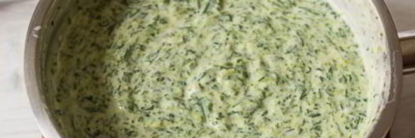 каннеллони с говядиной под шпинатным соусом