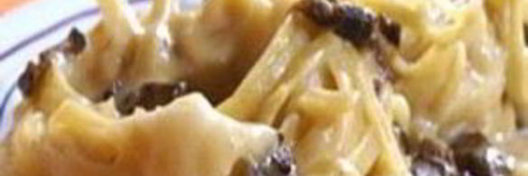 макароны-гнезда с грибным соусом