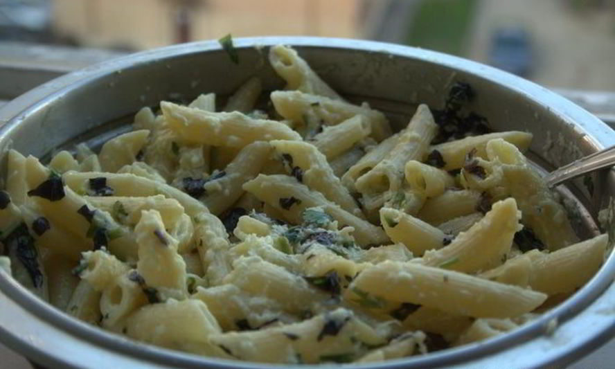 Рецепт макарон пенне с яичным соусом