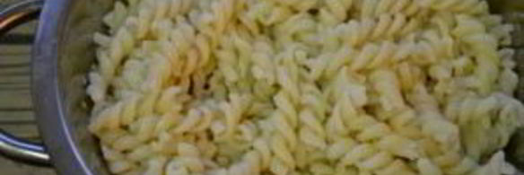 макароны с фаршем под соусом