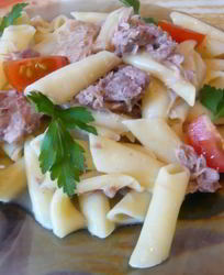 Макароны с тушенкой в мультиварке