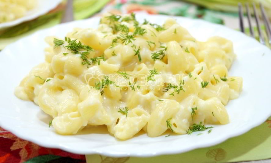 Рецепт макарон в сырном соусе