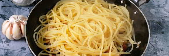 паста карбонара с беконом без сливок