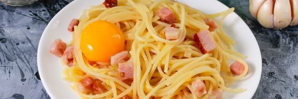 паста карбонара с беконом без сливок