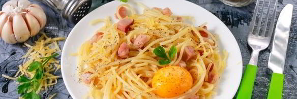 паста карбонара с беконом без сливок