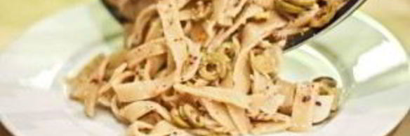 паста с фисташками и оливками