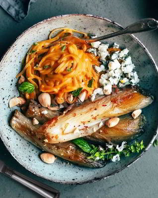 Паста с карамелизированным эндивием