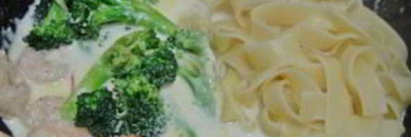 паста с креветками и брокколи