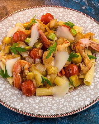 Паста с креветками и кабачками
