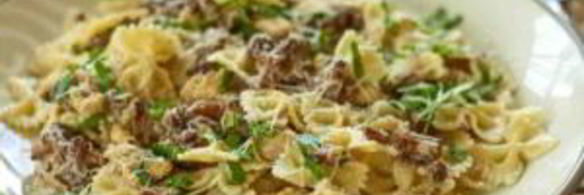 паста с лисичками и курицей