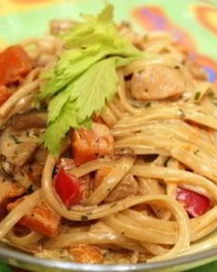 Паста с овощами в сливочном соусе