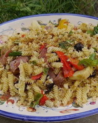 Паста с салями и артишоками