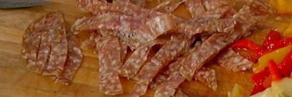 паста с салями и артишоками