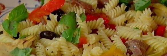 паста с салями и артишоками