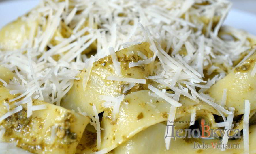 Рецепт пасты с соусом песто и сыром пармезан