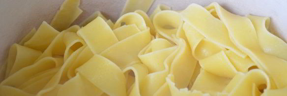 паста с соусом песто и сыром пармезан