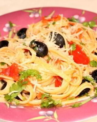 Паста с соусом Puttanesca