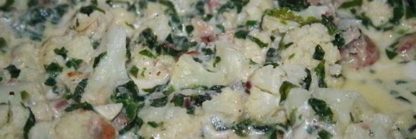 сицилийская паста с цветной капустой, беконом и шпинатом